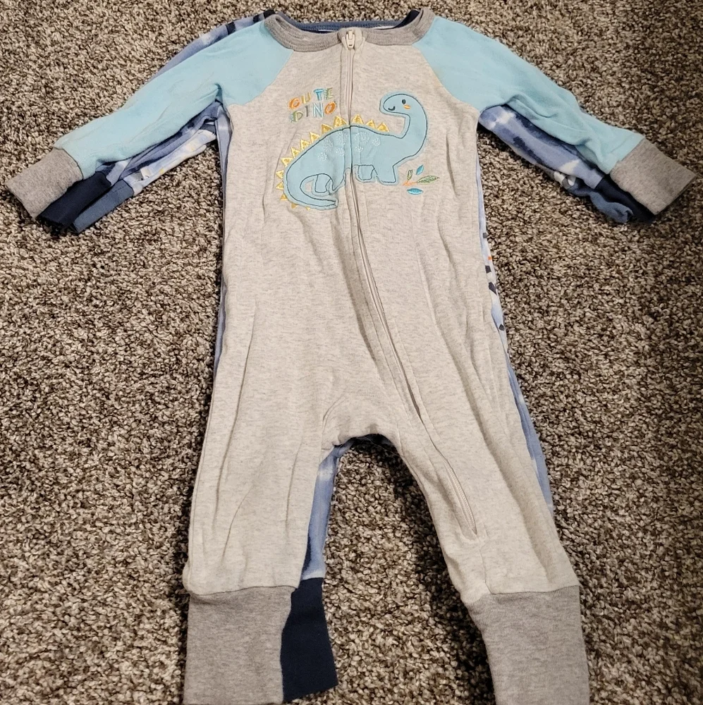 6 Zippered Rompers - Picture 5 of 11